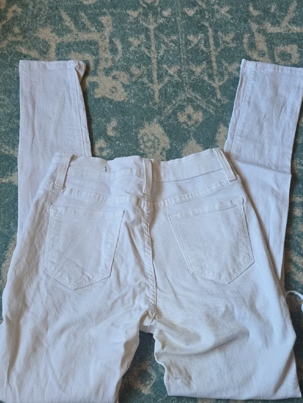 Fashion Nova classic white